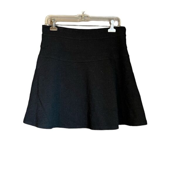 Athleta skirt. Size 4 - Picture 1 of 9